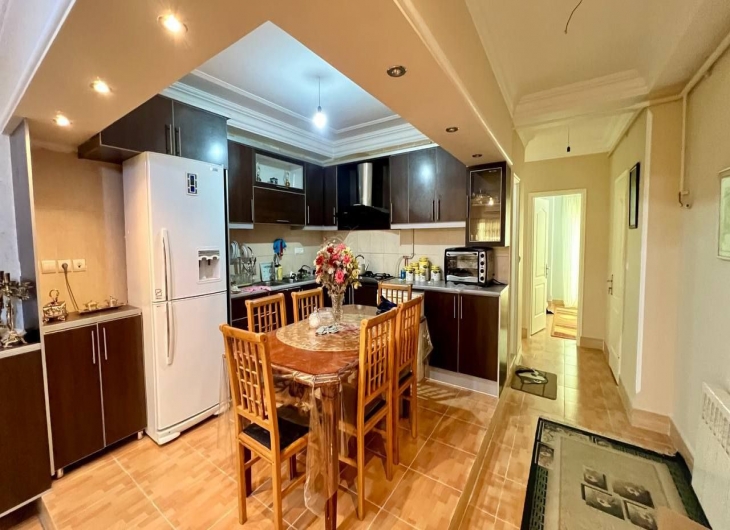 اپارتمان خیامجنوبی۱۰۵ متر