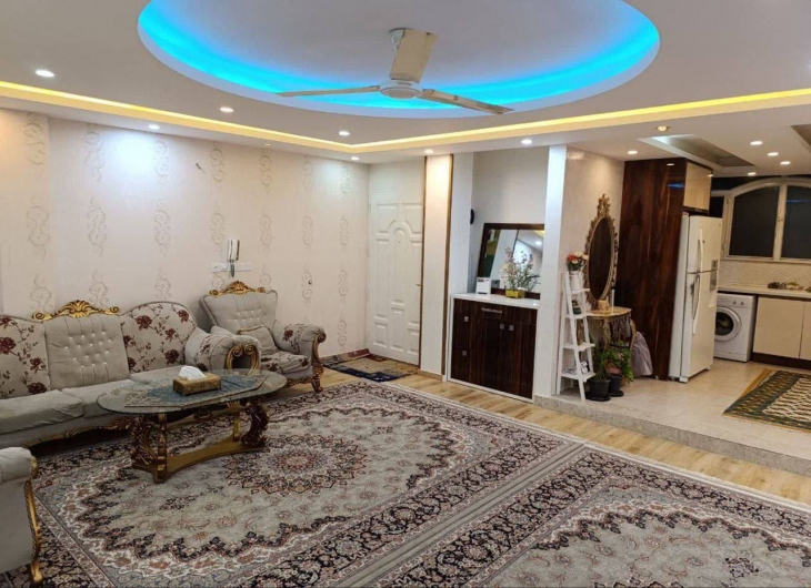اپارتمان خیام۱۰۲ متر