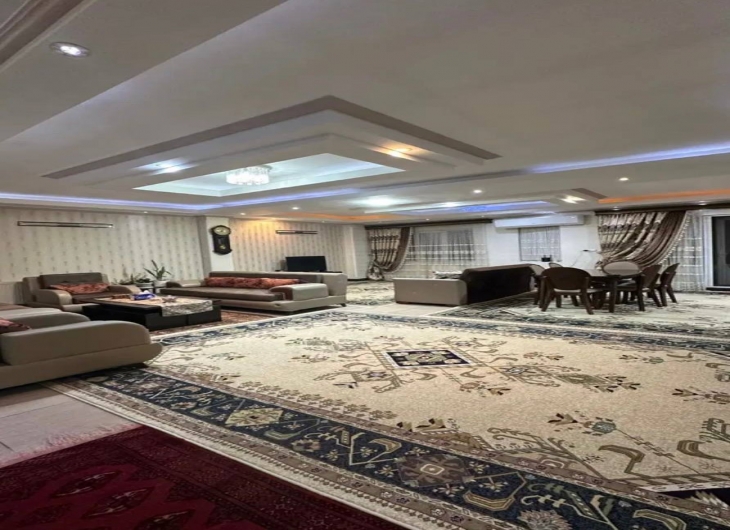 اپارتمان بلواردانشجو۱۳۷ متر