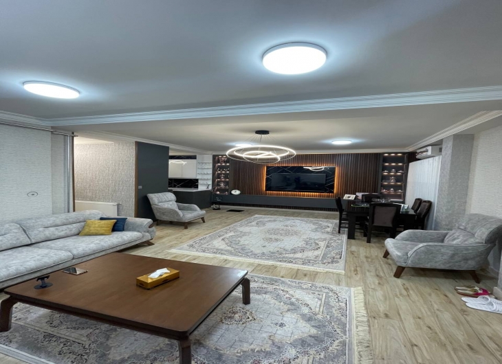 اپارتمان ارش غربی۹۲ متر