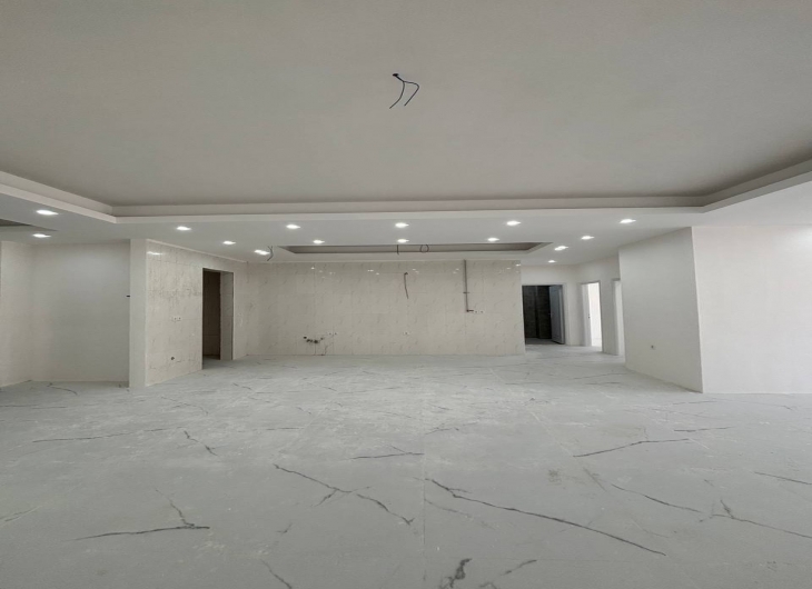 اپارتمان شهدا۱۴۰ متر
