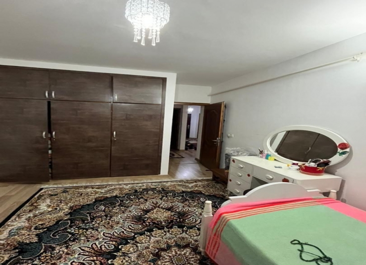اپارتمان‌بلوار دانشجو۱۳۵ متر