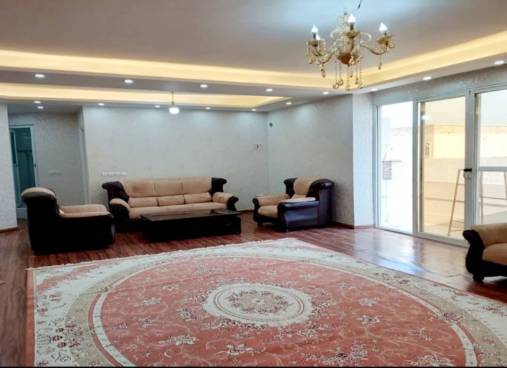 اپارتمان دانشجو۱۱۱ متر