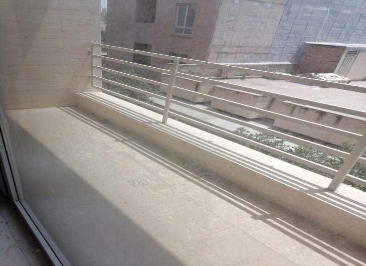 اپارتمان هفده شهریور شرقی۱۰۸ متر