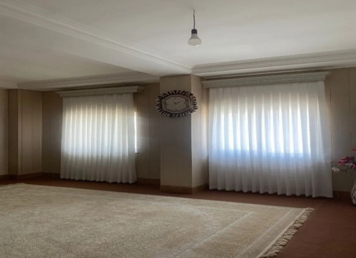 اپارتمان کوی اندیشه۸۰ متر