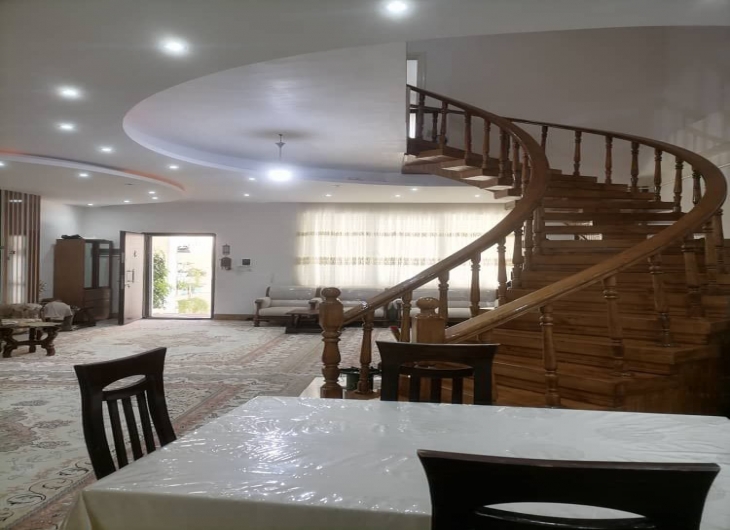 ویلایی حافظ جنوبی۱۸۵ متر