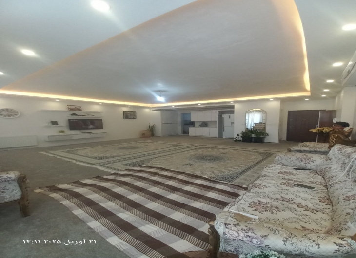 اپارتمان ازادگان۱۲۵ متر