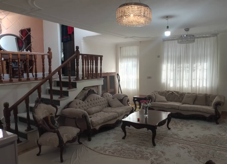 ویلایی بهارستان۱۷۸ متر