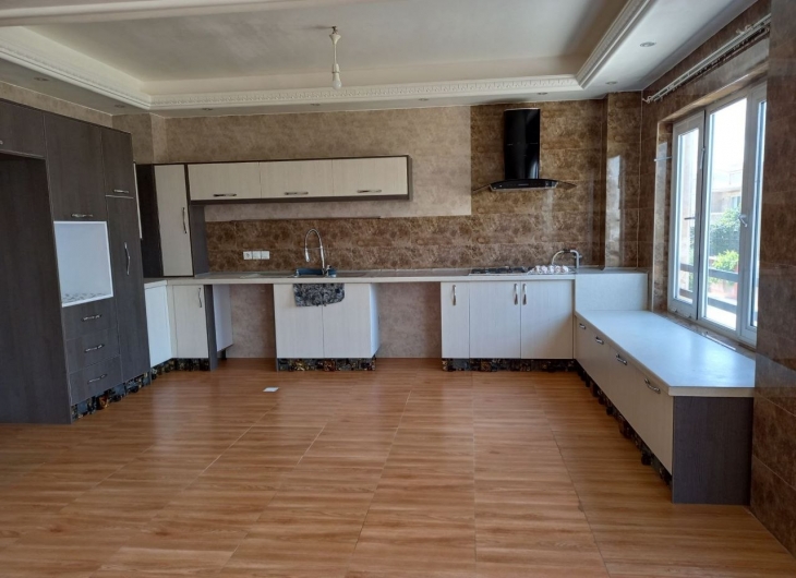  ویلایی کوی اندیشه ۱۳۷ متر 