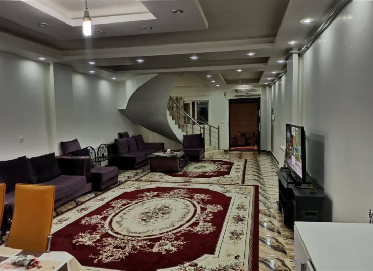 ویلایی دلگشا جنوبی ۲۰۰ متر 