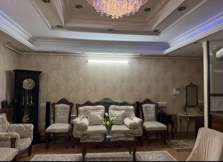 آپارتمان بخاراییان ۸۳ متر