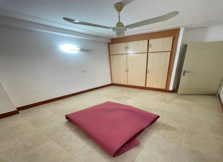 اپارتمان رودکی۸۰ متر 