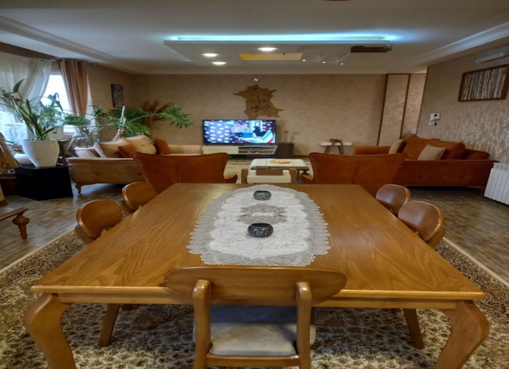 اپارتمان دریاچه ۱۱۰ متر