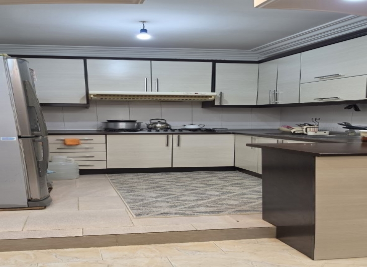 آپارتمان حافظ جنوبی ۸۲ متر