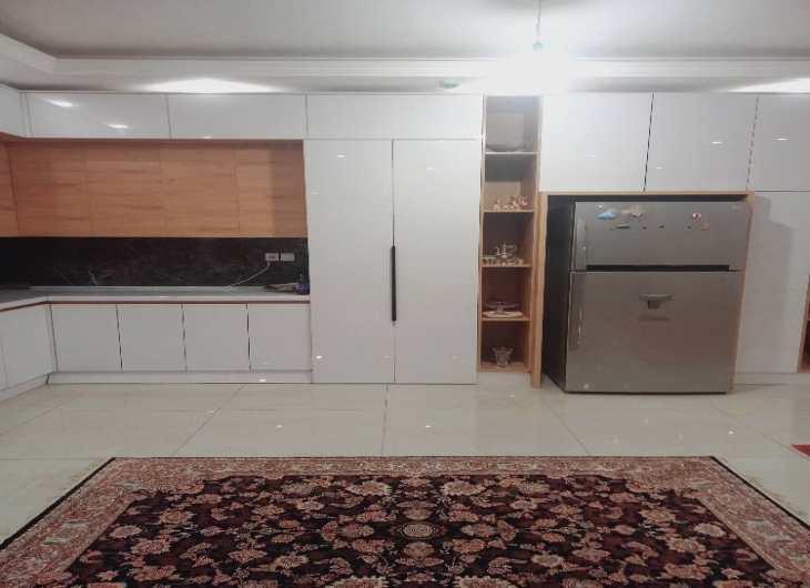 آپارتمان گلشن شرقی ۱۹۵ متر 