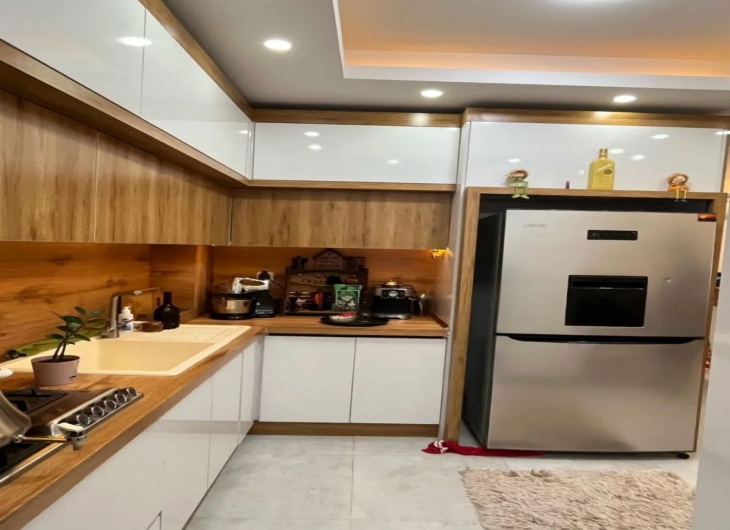 اپارتمان ازادگان۱۲۴ متر