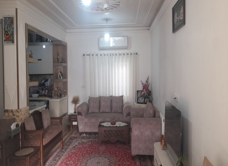 ویلایی کوی اندیشه ۱۸۰ متر 