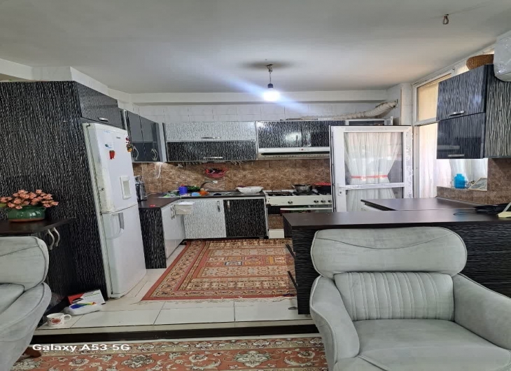 آپارتمان پیرحاجی۷۵ متر 