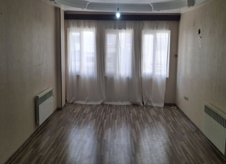 آپارتمان بلوار آزادی ۱۰۷ متر