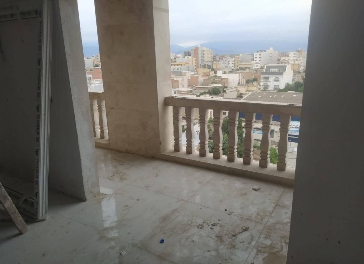 آپارتمان هفده شهریور ۱۲۱ متر